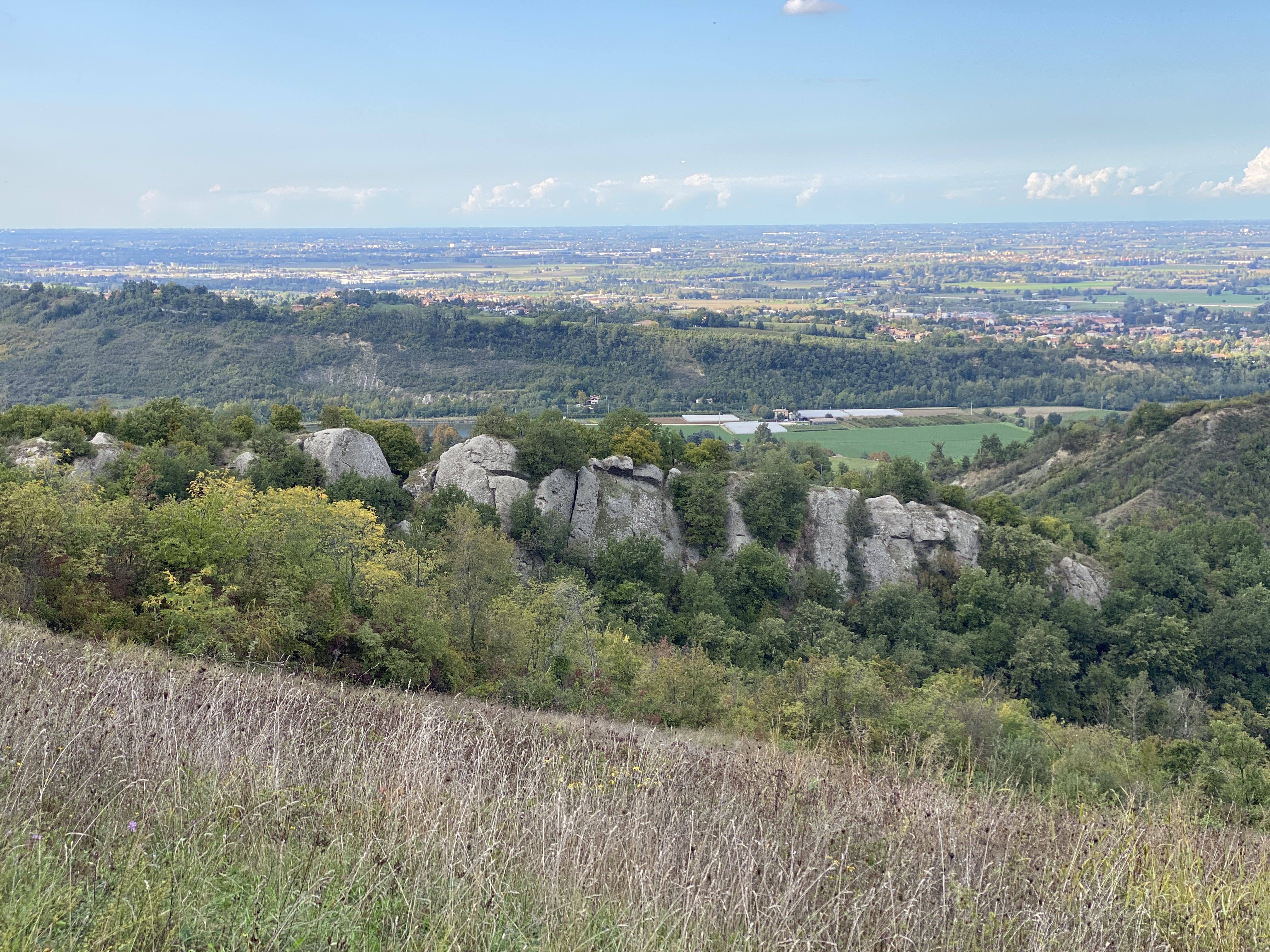foto del paesaggio dei gessi a Zola Predosa (autore M.Vittoria Biondi)